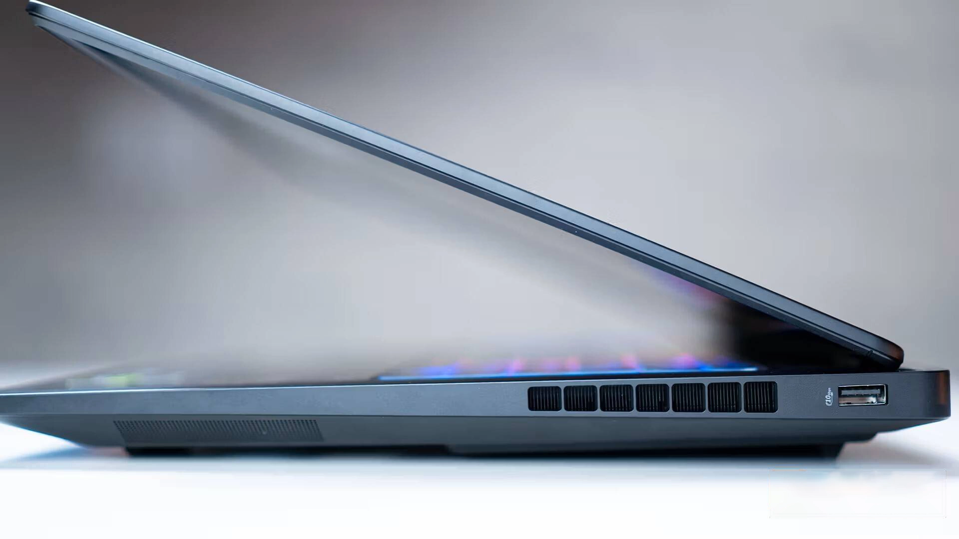 HP OMEN Max 16-AH0076TX (B90KQPA) Laptop Thumb-11